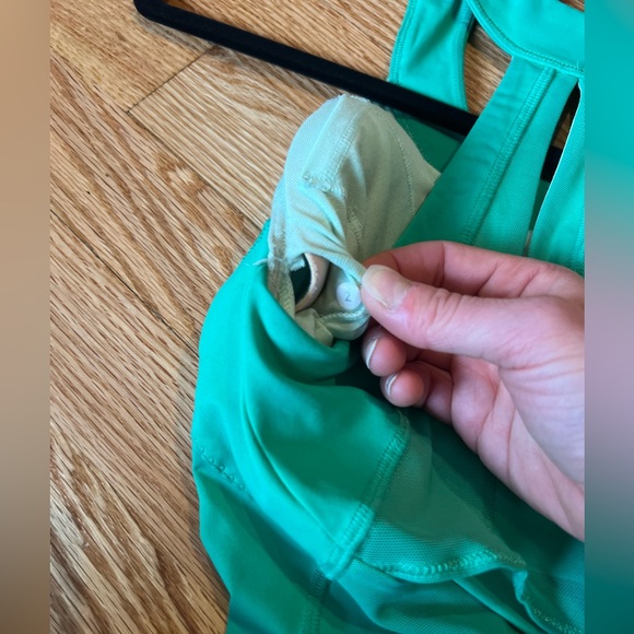 Lululemon Run: Make It Count Tank- Very Green / Fresh Teal- Size 2 - Picture 7 of 12
